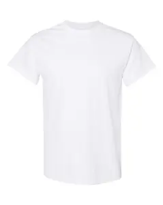 One tshirt (GILDAN)