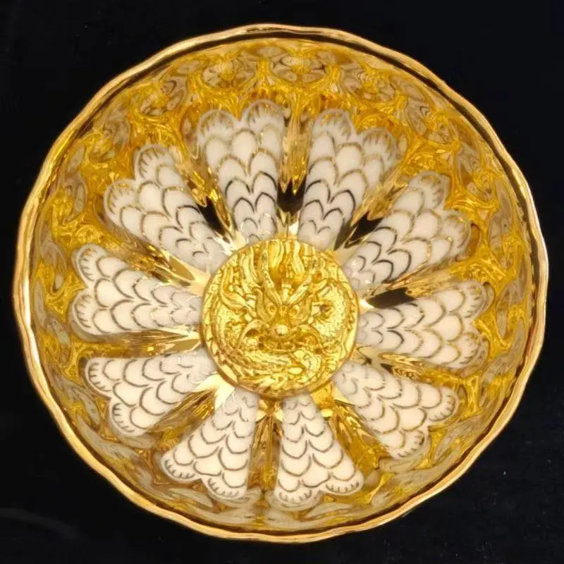 001Gilded Dragon Scale Pattern