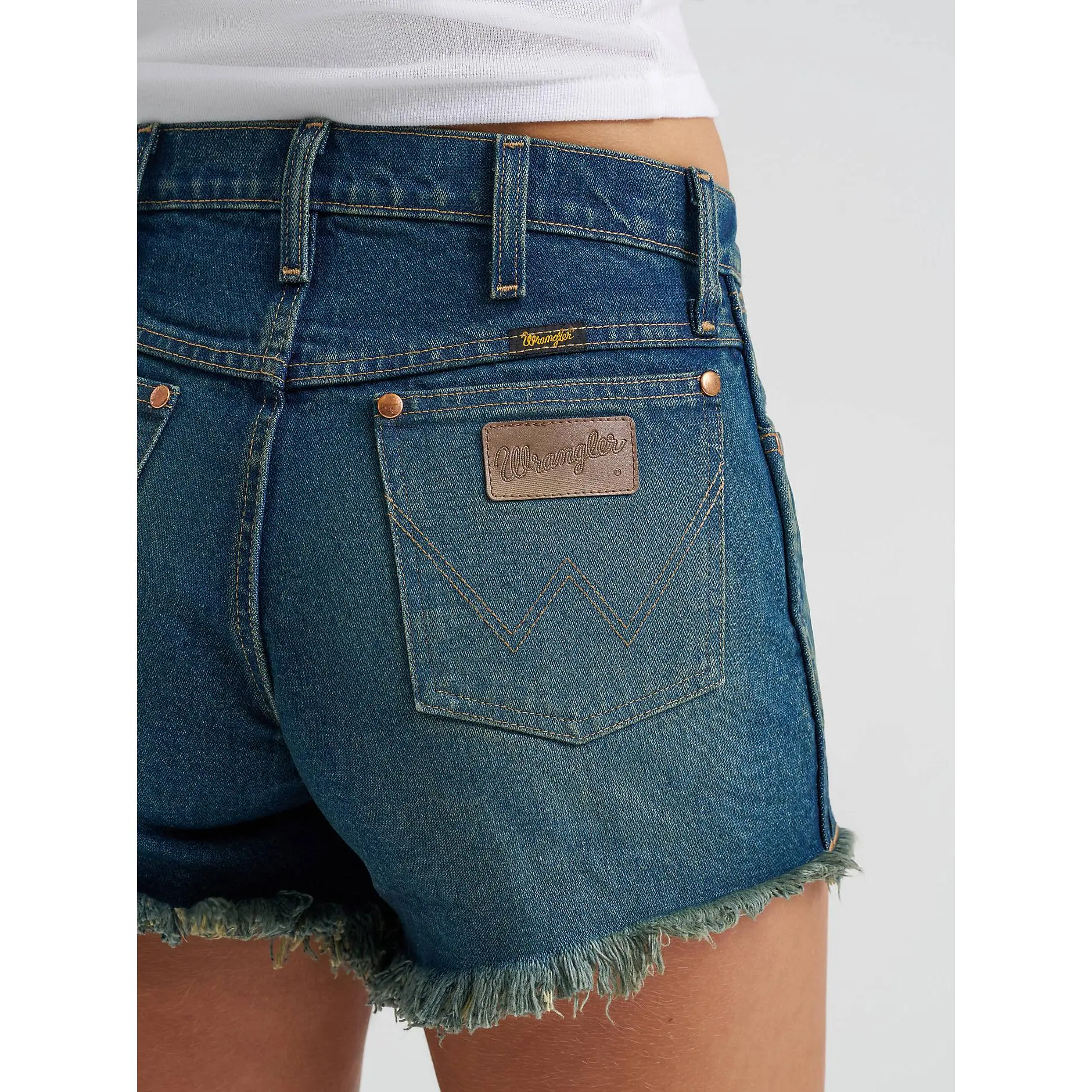Wrangler Women's Reworked Stormy Jean Shorts - Super High Rise Vintage Fit with Frayed Hem, 100% Cotton No-Stretch Denim, Jeans, Bottoms