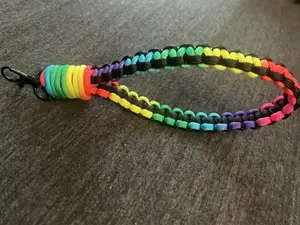 Paracord wristlet