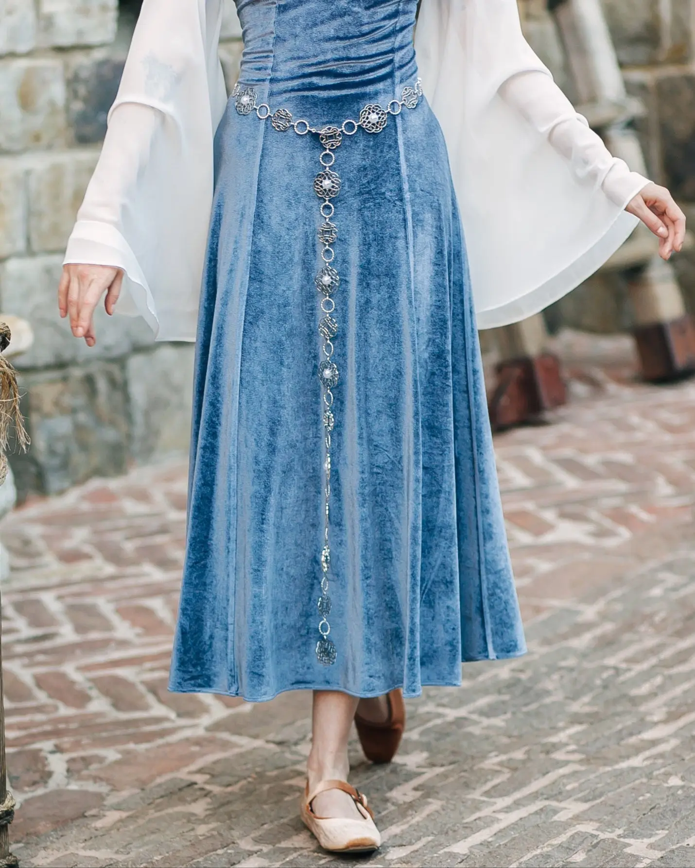 Rosette Medieval Chain Belt