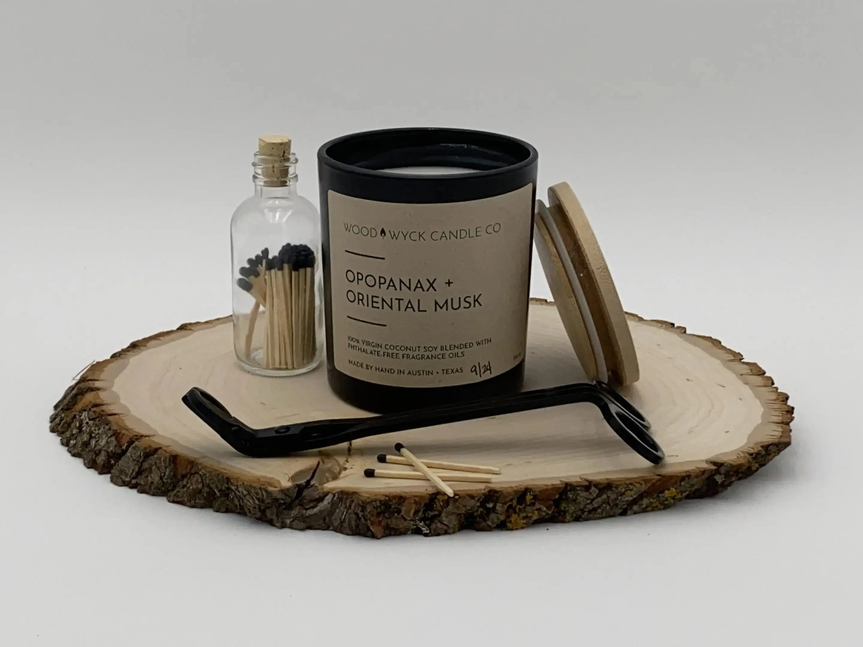 Opopanax + Oriental Musk Wood Wick Candle