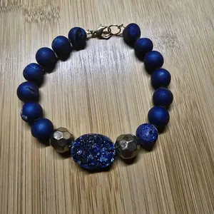 Blue Agate Druzy Bracelet with Gold Accents - Elegant Blue Beads & Sparkling Druzy Stone Design
