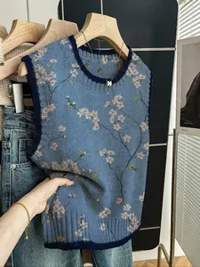 Women's Fitted Knit Top, Spring Summer Casual Style, Round Neck Sleeveless Design, Deep Blue Color Block Pattern, Perfect for Daily Wear, Floral, Sleeveless Vest