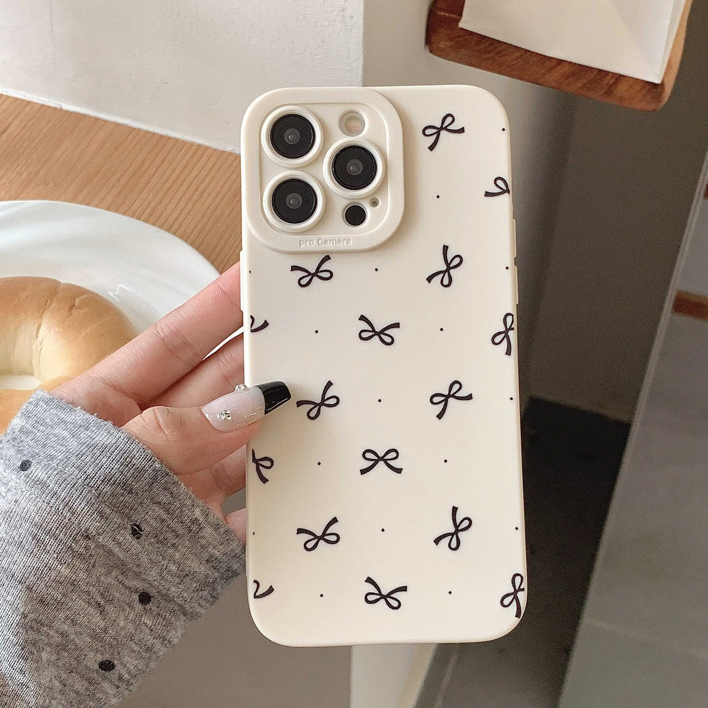 Full Screen Black Bow Mobile Phone Case Suitable for iPhone13 iPhone 17 Pro Max XS XR X Plus Mini Series Mobile Phone Case, Suitable for Christmas and Halloween Gifts for Girlfriend, Boy Compatible with Galaxy S25, Smartphone, Cellphone, Protection