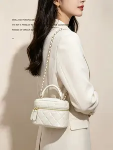 Luxury Women's Handbag New Arrival, High-End Fashion Crossbody Bag, Versatile Chain Box Purse, Small Shoulder Bag, Stylish and Elegant