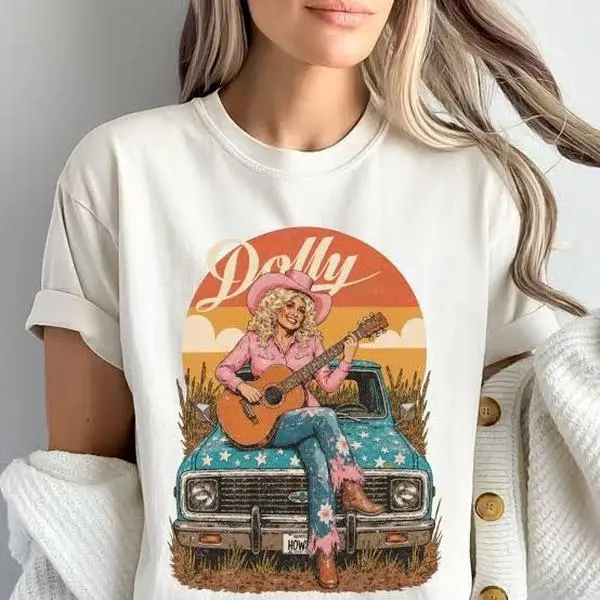 Dolly Parton Country Music Retro Dolly Shirt Cowgirl on Truck – Western Country Graphic T-shirt – Sizes S-5XL