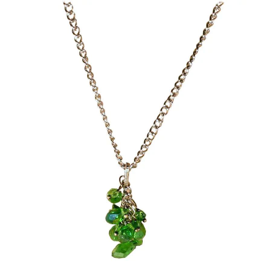 Female Shamrock Green Cluster Pendant Necklace - Casual Daily Fashion Costume Chain Jewelry with Irish Charm for St. Patrick's Day
