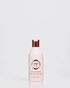 OYA Velvet Shampoo 300ml nfused with a luxurious blend of Sea Kelp, Green Tea, and Caffeine, this powerhouse formula awakens your scalp, energizes hair follicles, and brings your hair back to life.