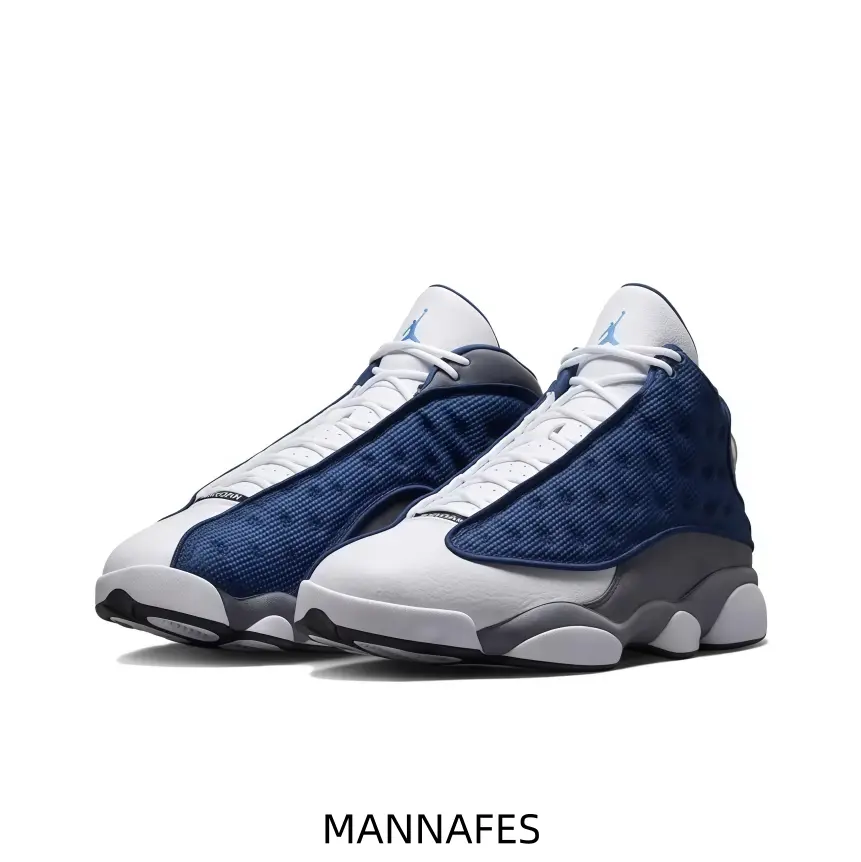 Deep navy mesh with flint gray overlays and holographic green eye—pair these sculptural kicks with casual shorts for a look that’s futuristic, grounded, and ready to own any urban night or weekend escape.