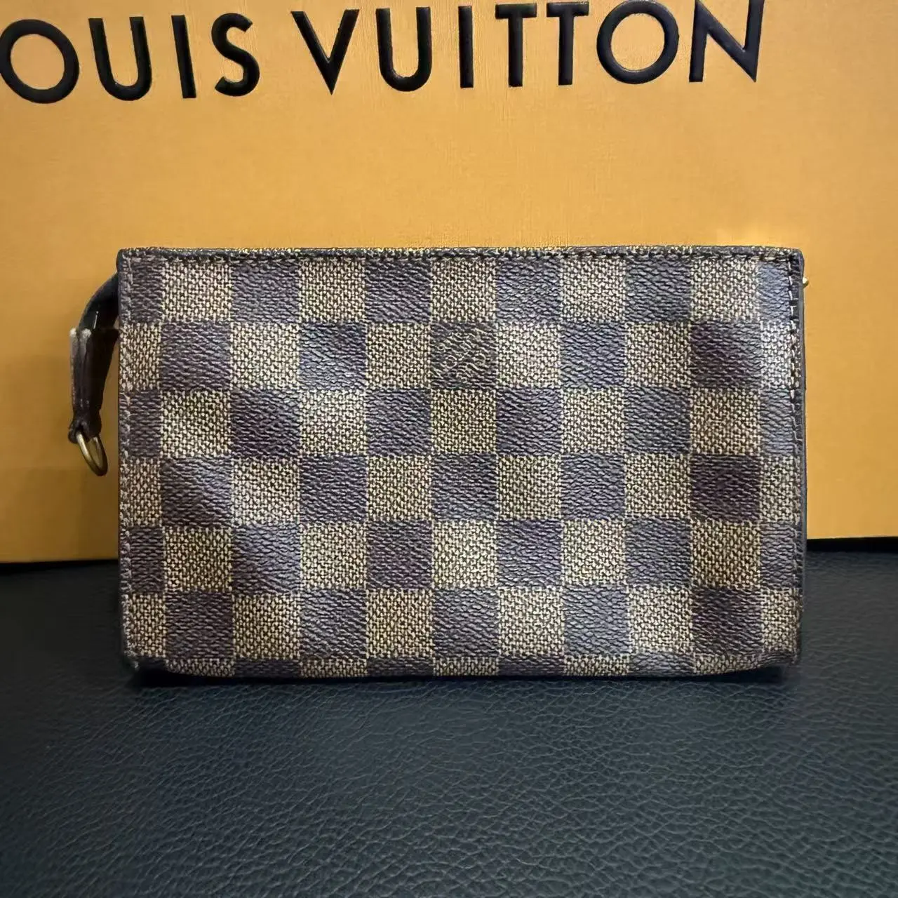 Pre-owned Louis Vuitton AS SHOWN Small leather goods Pre Loved LV Damier Ebene Zipper Cosmetic Pouch Vintage TK000008