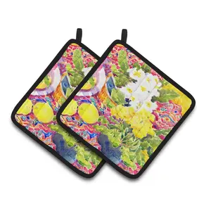212 MAIN Quilted Hot Fabric Kitchen Pot Holders - Thick Polyester, Colorful Primroses Flower Art Design, Oven-Safe Hanging Pair for Bakeware Use