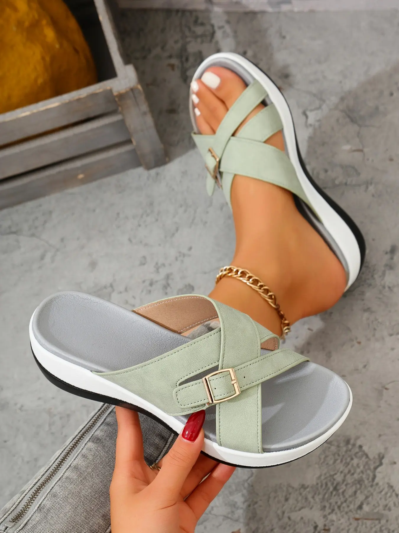 Avocado Cross Strap Wedge Sandals, Women's Metal Buckle Outdoor One-Piece Slippers, Versatile Casual Beach Shoes