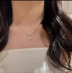 Titanium Steel Necklace — Women's Four-Leaf Clover Necklace: Light Luxury, Premium Aesthetic, Elegant & Versatile Clavicle Chain