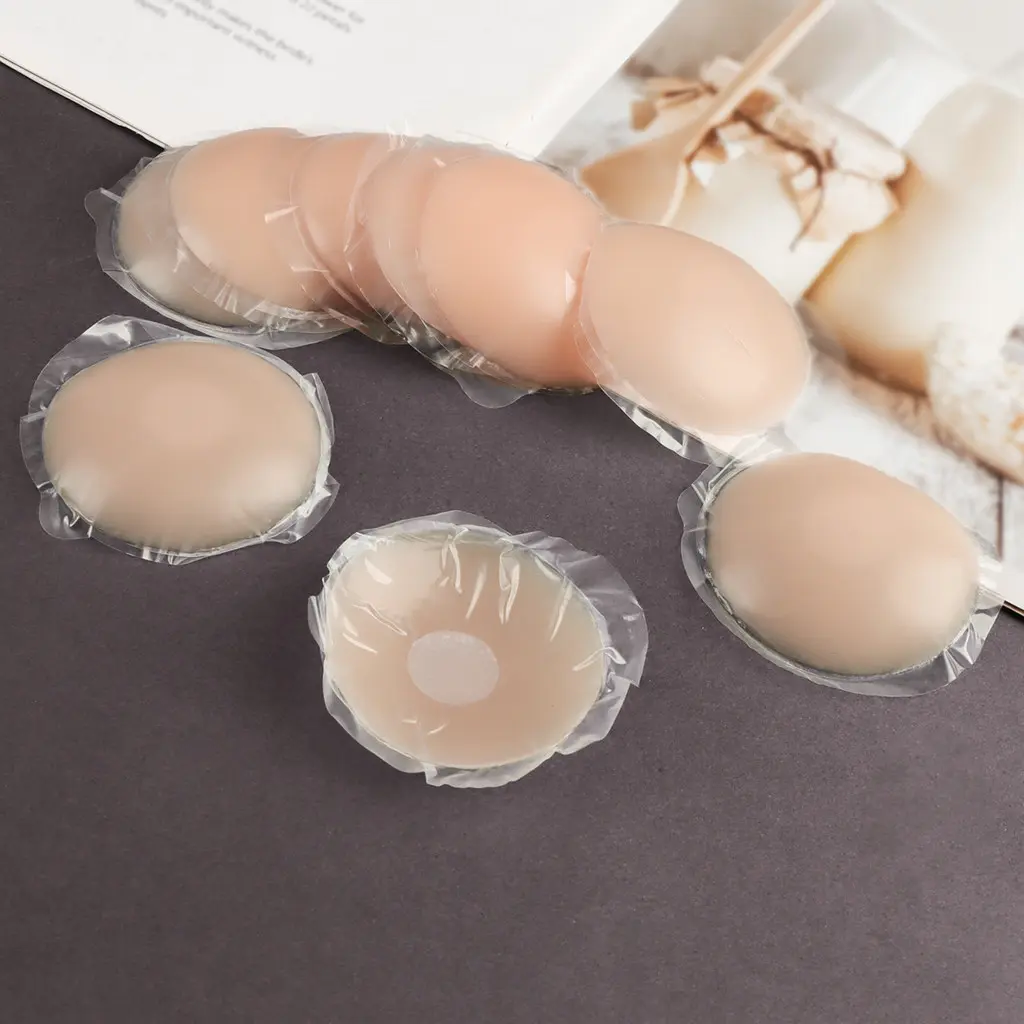 10-Piece Ultra-Thin Lightweight Invisible Silicone Nipple Covers, Breathable Anti-Spill Silicone Bras Pad Bra Pads for Bikini & Sports, Adhesive Bra Accessories