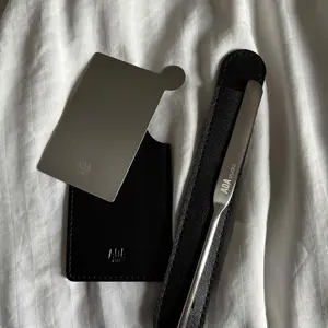 review image 0