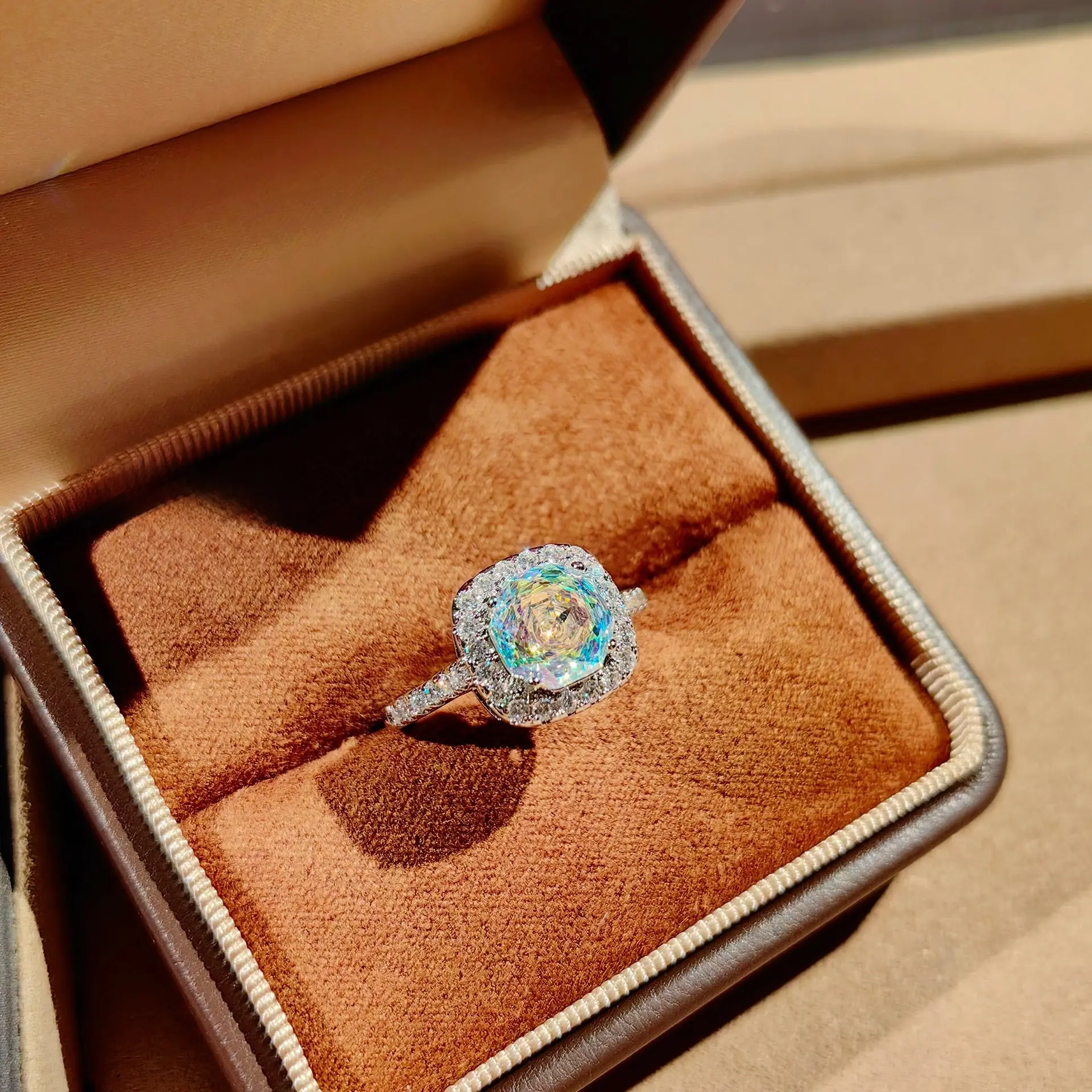 Colorful Diamond Ring [Adjustable Opening]