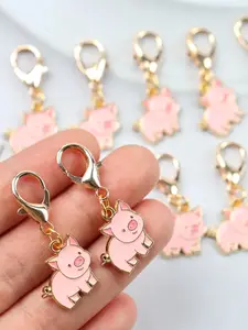 5pcs/10pcs Cute Cartoon Animal Keychain Decorations, Unique Pink Pig Friendship Gifts, School Bag Handbag Accessories, Car Key Decorations, Fashionable Men's And Women's Keychains, Ideas Gift for Family Friends Classmates Colleagues