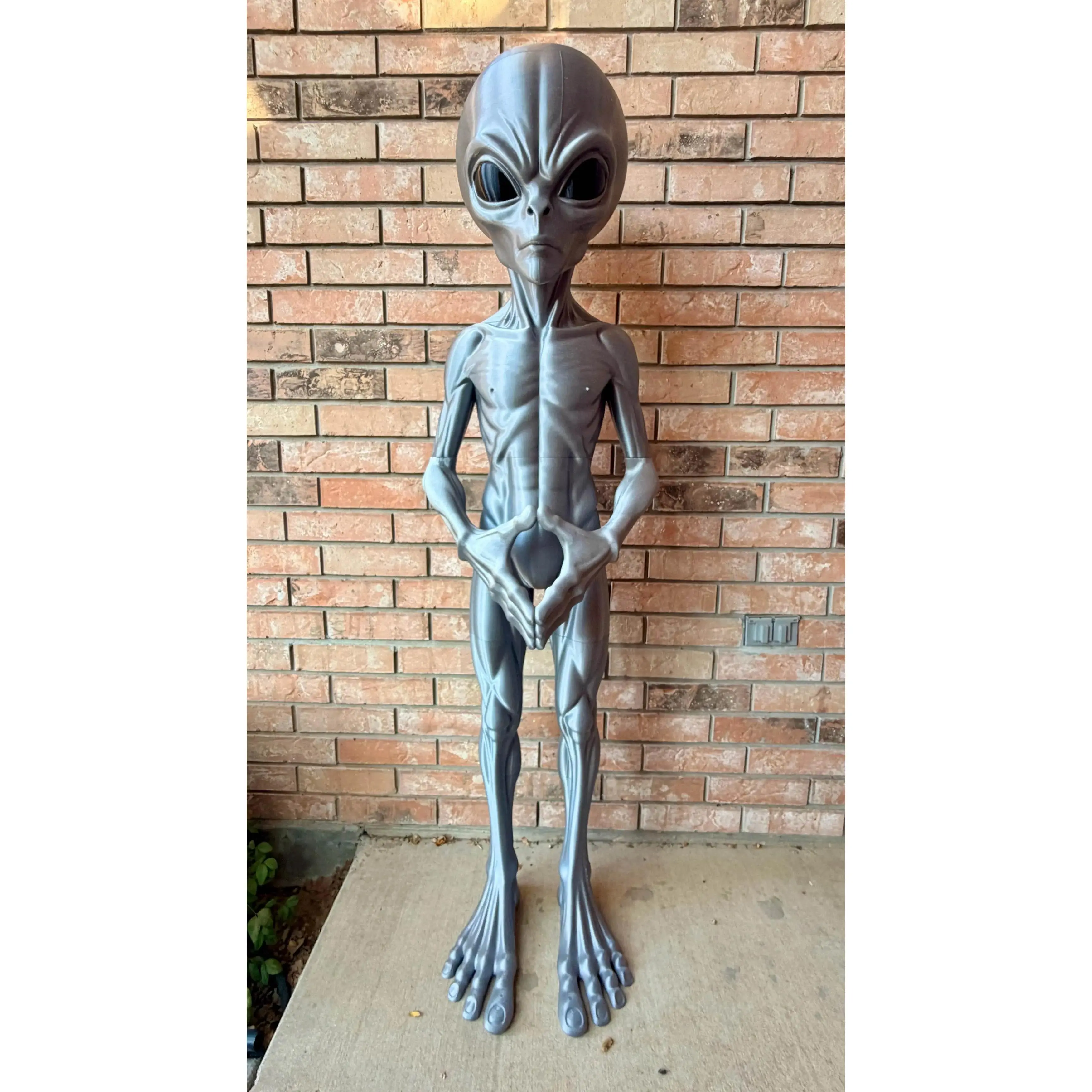 3-Foot Alien Statue, 3D Printed Home Decor Ornament for Halloween Decorations