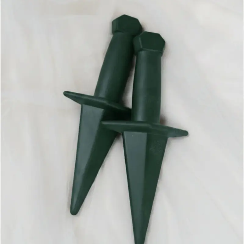 Dragon’s Edge Weighted Daggers DEEP FOREST GREEN