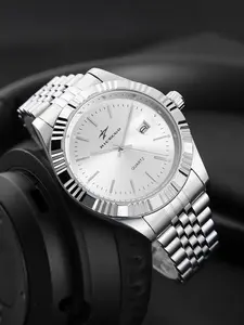 Daily wear fashionable wristwatch with elegant steel design, Quartz Analog Watch and calendar function suitable for men's wrist accessories in office and leisure occasions