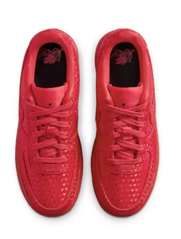 NIKE Air Force 1 Valentine's Day Grade School Kids' Low-Top Shoe - Casual Classic Design with Playful Hearts, Round Toe, and Rubber Sole with Circular Tread