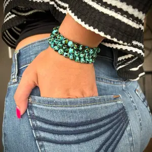 Western Stormy Turquoise Stress Relief Stone Bracelet - Vibrant Turquoise Stretchy Comfortable Easy to Wear - 1 Piece