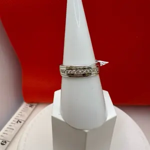 925 sterling silver ring zise # 8 high quality  cubic zirconia stones solid silver Mexican )) anillo de plata Mexicana  talla 8 Alta calidad piedras finas de zirconia
