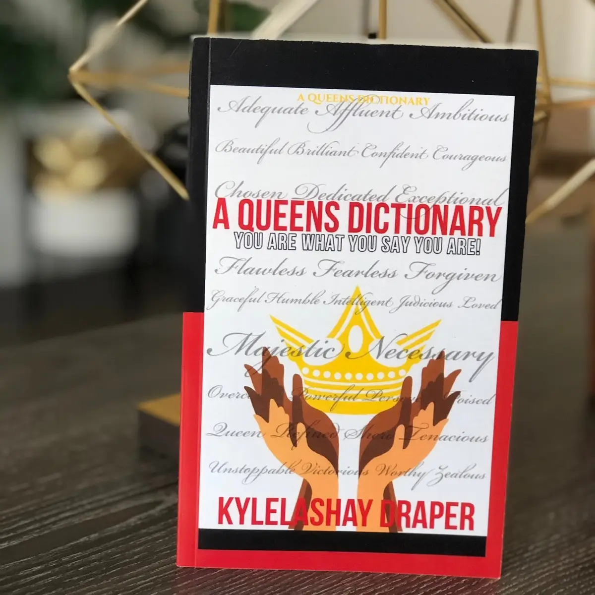 A queen’s dictionary Book Soft Cover