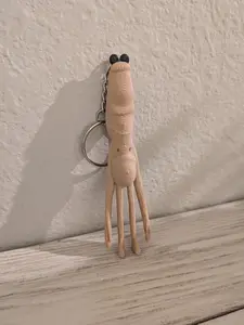 Marcus The Worm Keychain, Magnet