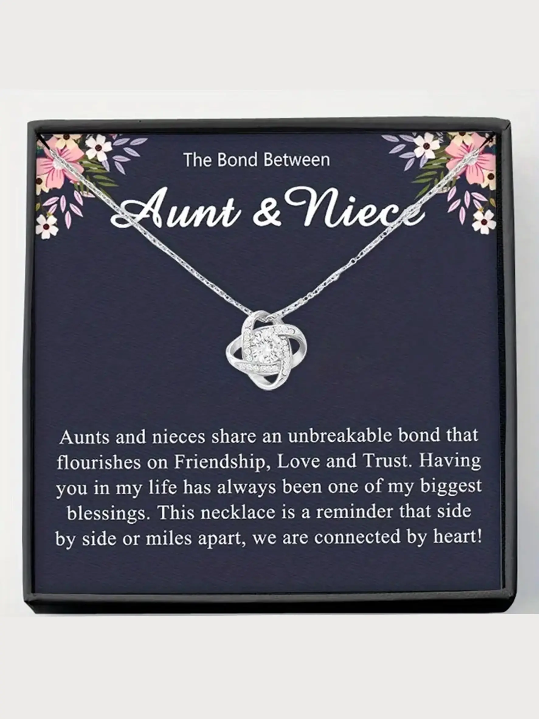 Aunt & Niece Bond Eternal Heart Collarbone Necklace with Rotating Lucky Four-Leaf Clover | Comes with Greeting Card and Gift Box | Perfect Christmas/Birthday/Party/Anniversary Gift