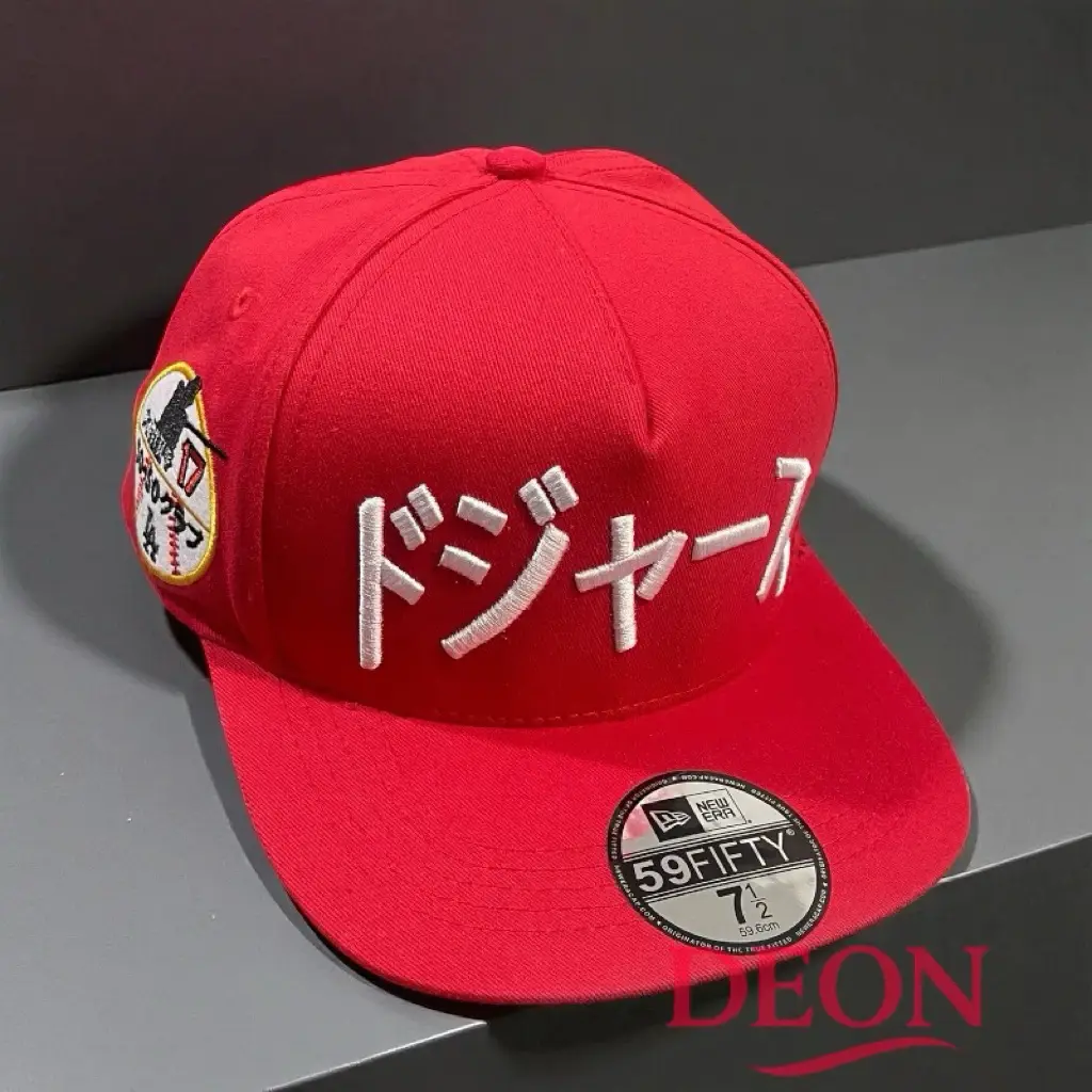 DEON Brand Snapback Caps - Multi-Color Baseball Hats with Japanese Text - Adjustable Fit for Men & Women - Perfect for Casual Wear