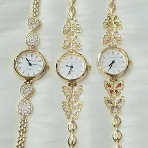 Relojes de diferentes estilos.