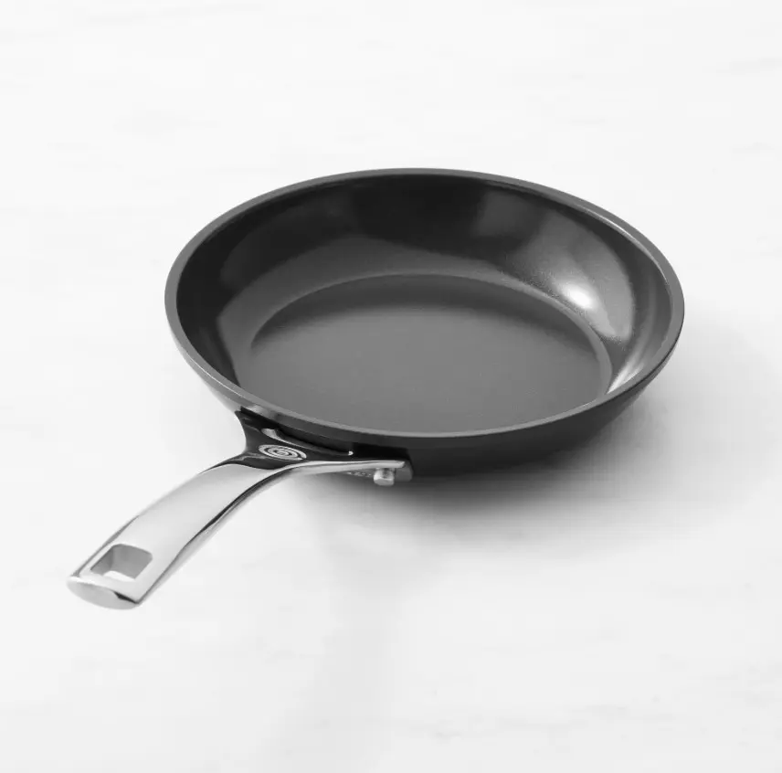 Le Creuset Essential Ceramic Nonstick Fry Pan