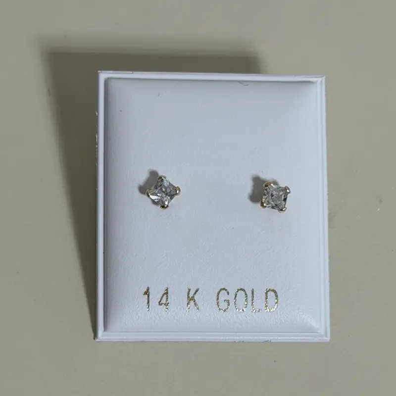 14k Oro Gold Stud Earrings, Minimalist Romantic Square Design with White Stone, Casual Everyday Daily Wear for Elegant Jewelry Collection