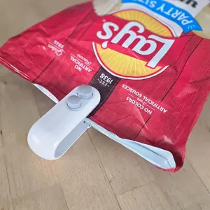 2026 NEW Snack Bag Sealer, Air Tight Seal, with magnetic, charge in minutes, easy to use.. 2026 NEW Snack Bag Sealer, Air Tight Seal, with magnetic, charge in minutes, easy to use..