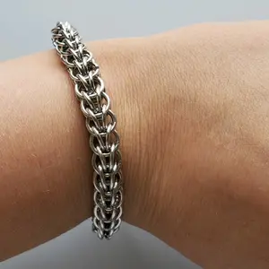 Bright aluminum 6 in 1 chainmaille aluminum bracelet