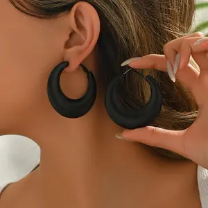 1 Pair Earrings Round Design Western Individual Fashion Exaggerated Large Ear Jewelry Women'S Retro Party Banquet Style Gift for Friend