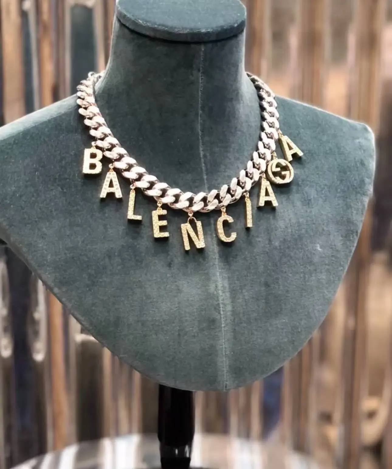 Pre-owned Balenciaga metals Bag Accessories & Gucci Collaboration Necklace