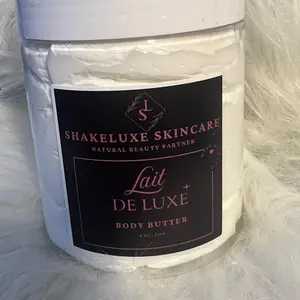ShakeLuxe Skincare Lait DeLuxe Body Butter 227g - Nourishing Body Lotion for Soft and Smooth Skin with Shea Butter and Natural Ingredients
