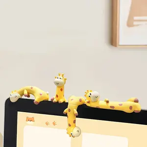 [1pc Cute Giraffe] 1pc Cute Giraffe Ornament, Hard Rubber | Mini Decorations for Car and Computer, Display Decorations, Car Dashboard Screen Ornaments, In-Car Decorations decor teacher