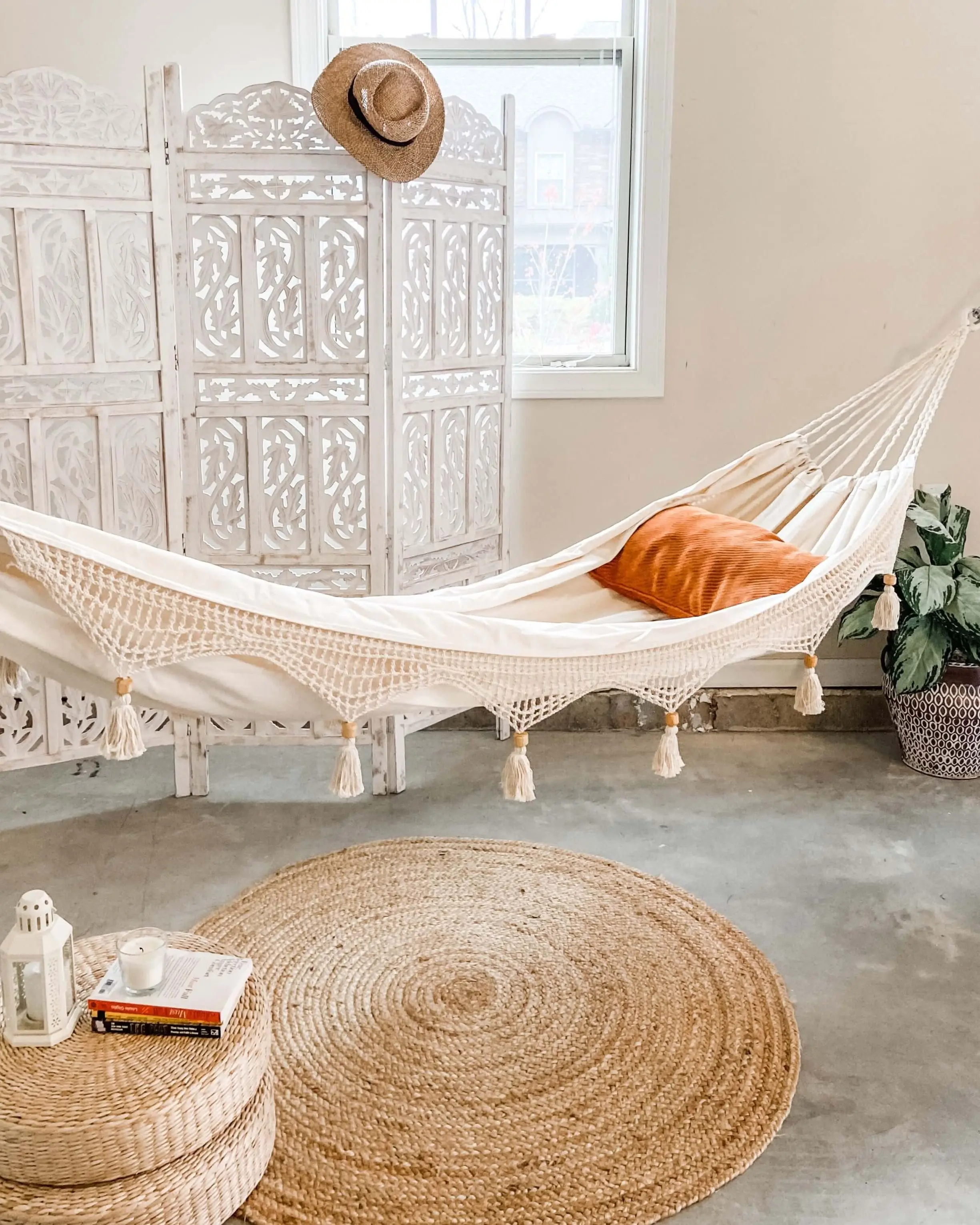 Boho White Hammock With Crochet Fringe | DANIELLA