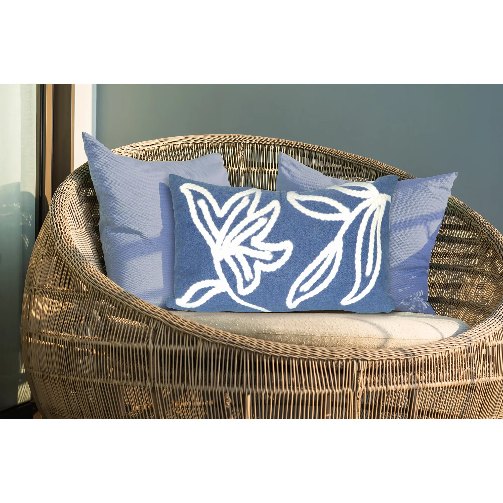 Lush Decor VISIONS I Handmade Indoor/Outdoor Pillow - Traditional Graphic Botanical Floral Accent (Windsor) for Chairs, Sofa, Couch, Home Decor, Outdoor Cushions For Chairs, Home Decorative Cushion