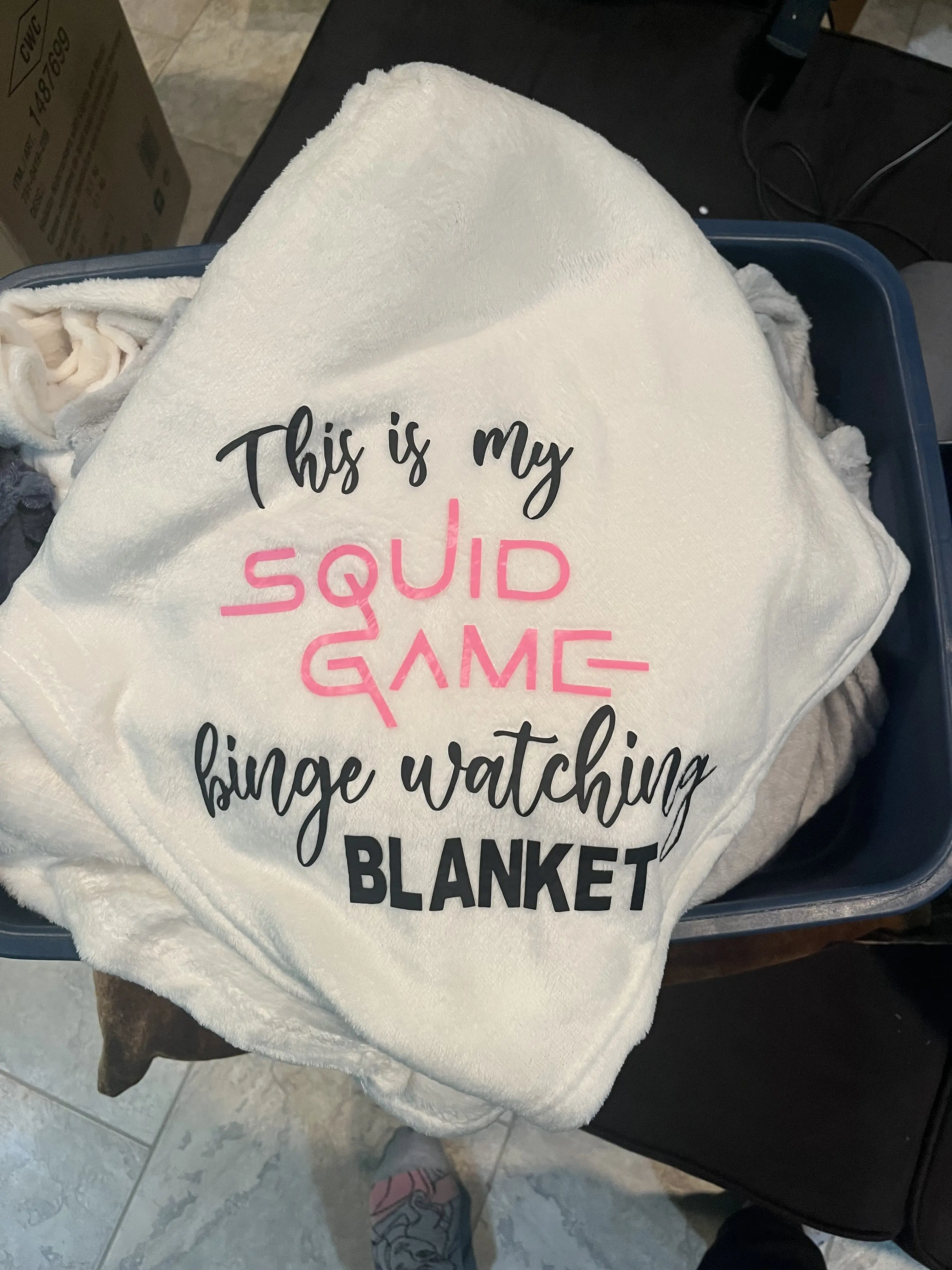 Squid Games Watching Netflix Blanket - Season 1 & 2 comfy blankets