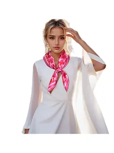 Gorgeous and fashionable red heart-shaped printed square scarf, 27 inches elegant women's scarf, hair accessories, headscarf, warm and windproof decoration, suitable for casual weekends, beach vacations, versatile accessories, Boho Style Scarf