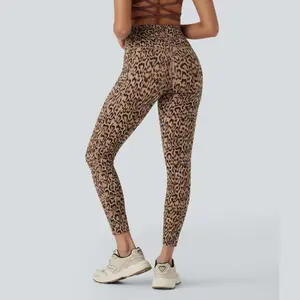 "Unleash Your Inner Cheetah: High-Waisted Tummy Control Yoga Leggings with Pockets - Stylish Leopard Print Edition!"