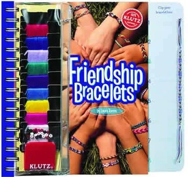 Used Hardcover Book - Friendship Bracelets by Camilla Gryski, English, 14 Basic Bracelet Designs, Creating Unique Designs, Full-Color Illustrations, Mixing and Matching Patterns (School & Educational Supplies), Step-By-Step Instructions
