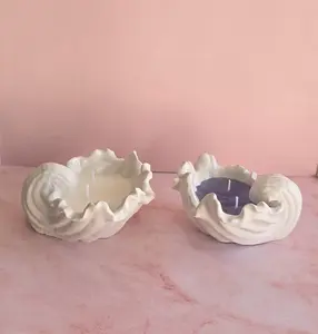 Seashell Candle - Scented Plaster Candle for Christmas Valentine's Day & Birthday Gifts - Beach House Decor - 5.1´´x 5.11´´x 2.56´´ - Nautical Touch for Any Occasion