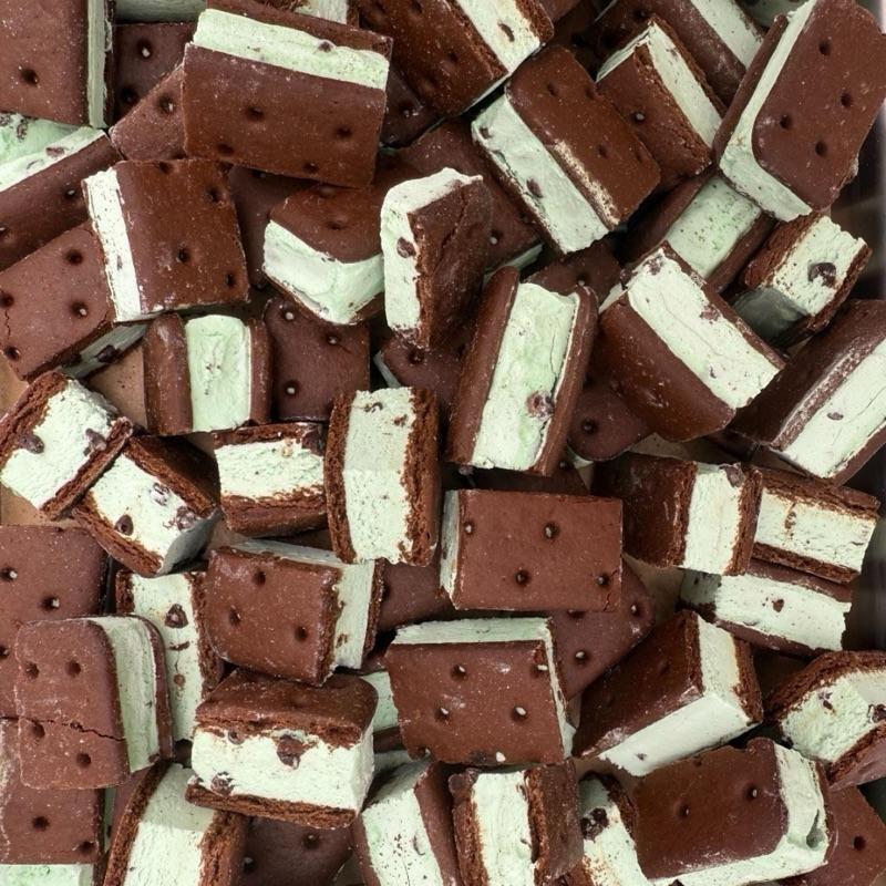 Freeze Dried MINT CHOCOLATE CHIP Ice Cream Sandwich Bites - TikTok Viral - Crunchy Ice Cream - Astronaut Candy