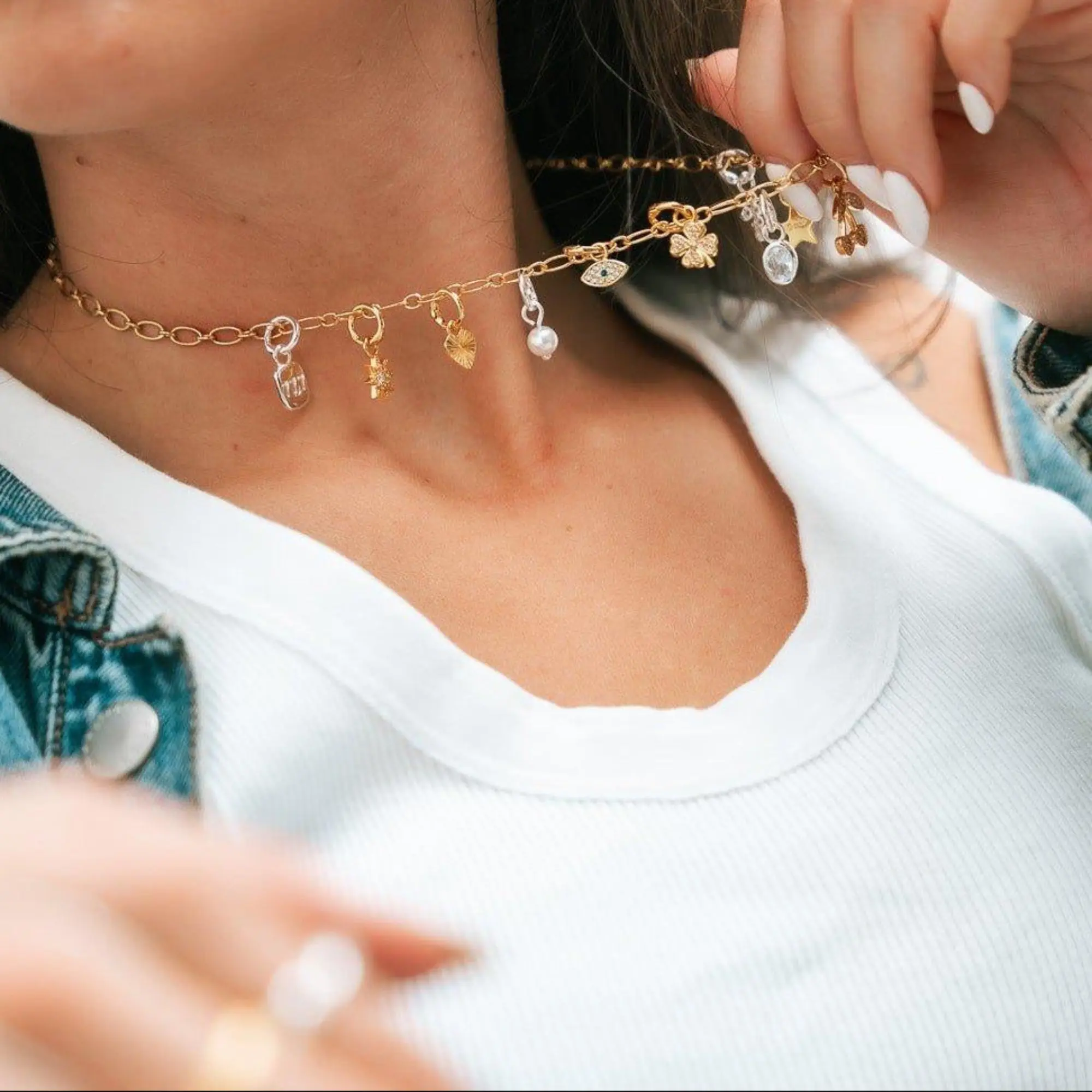 EVRY JEWELS Gold or Silver Plated Women's Hypoallergenic Chained to You Necklace